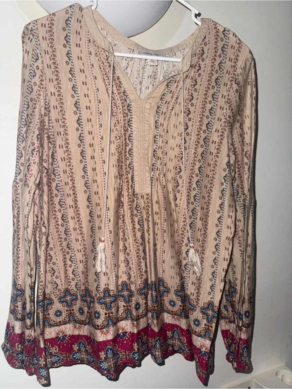 Vintage America lightweight beige